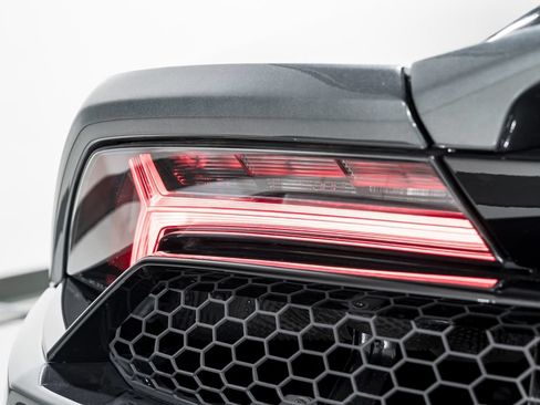 Used 2021 Lamborghini Huracan EVO RWD image 53