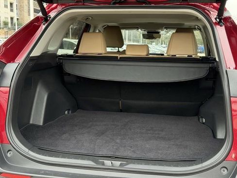 Used 2025 Toyota RAV4 XLE Premium image 33