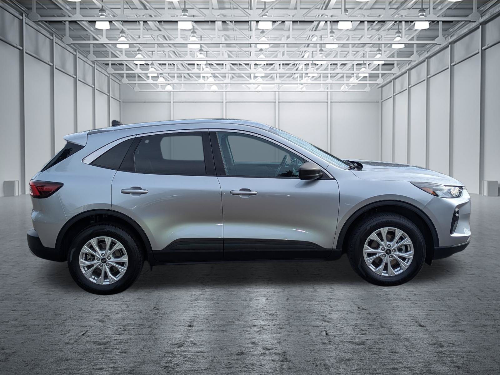 Used 2024 Ford Escape Active AWD/4WD image 6