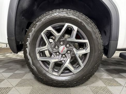 New 2026 GMC Sierra 1500 SLT w/ SLT Premium Plus Package image 15