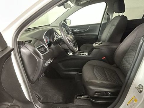 Used 2019 Chevrolet Equinox LT AWD/4WD image 11