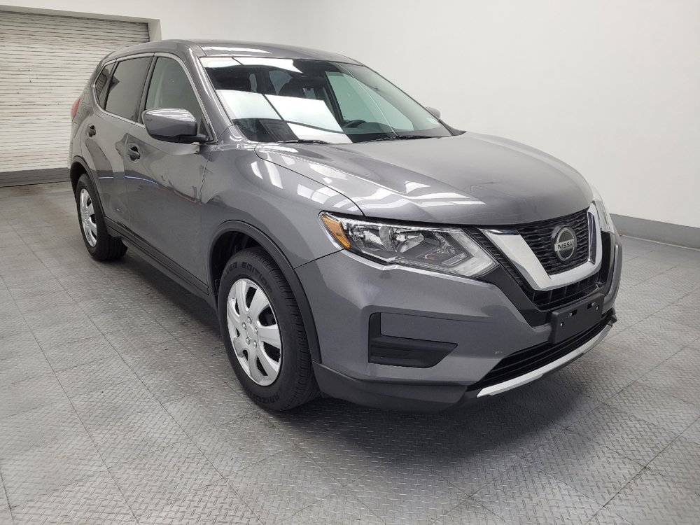 Used 2020 Nissan Rogue S FWD image 13