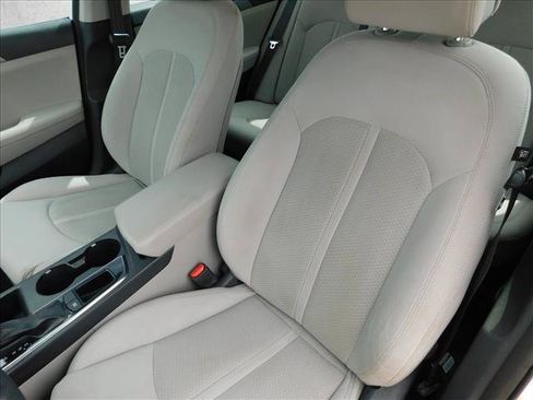Used 2015 Hyundai Sonata SE FWD image 9