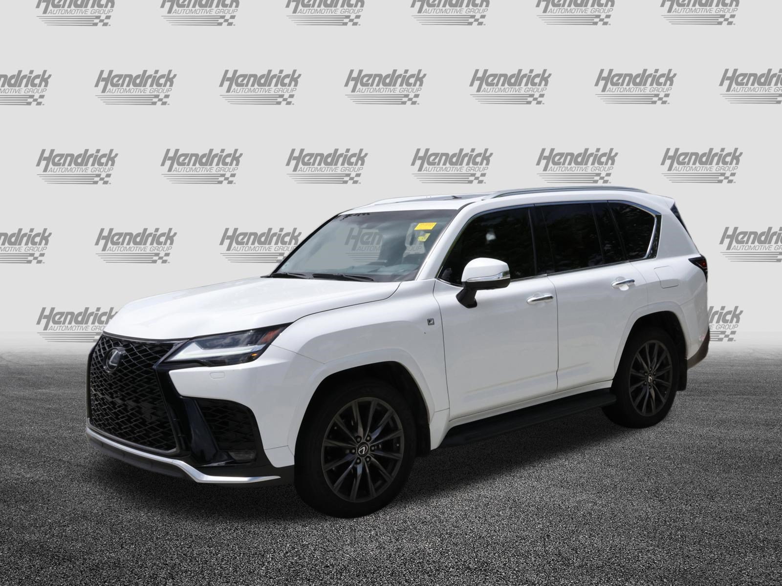 Used 2023 Lexus LX 600 F Sport w/ Accessory Package (Z1) AWD/4WD image 5