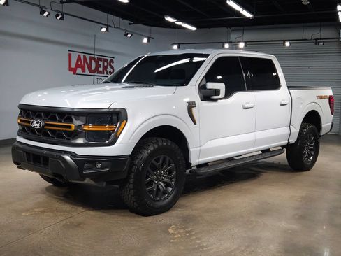 Used 2025 Ford F150 Tremor w/ Equipment Group 402A High AWD/4WD image 3