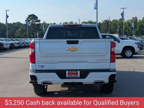 New 2026 Chevrolet Silverado 1500 High Country AWD/4WD image 4