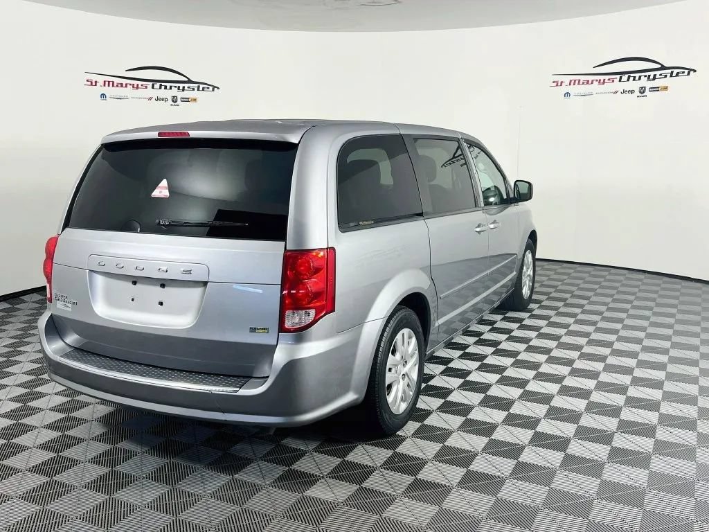 Used 2016 Dodge Grand Caravan SE w/ Quick Order Package 29E SE FWD image 8