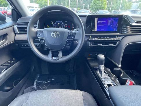 Used 2025 Toyota Camry LE FWD image 17
