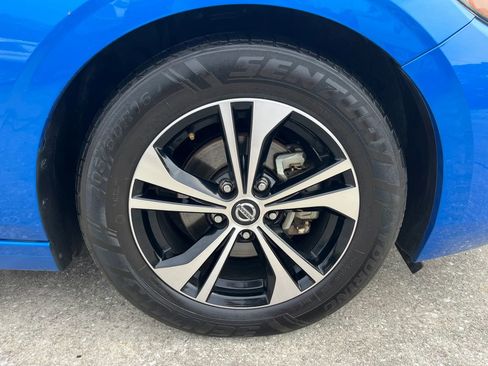Used 2022 Nissan Sentra SV FWD image 9