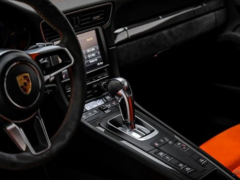 Used 2016 Porsche 911 GT3 RS image 49