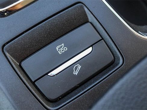 Used 2018 Ford Fusion S image 36