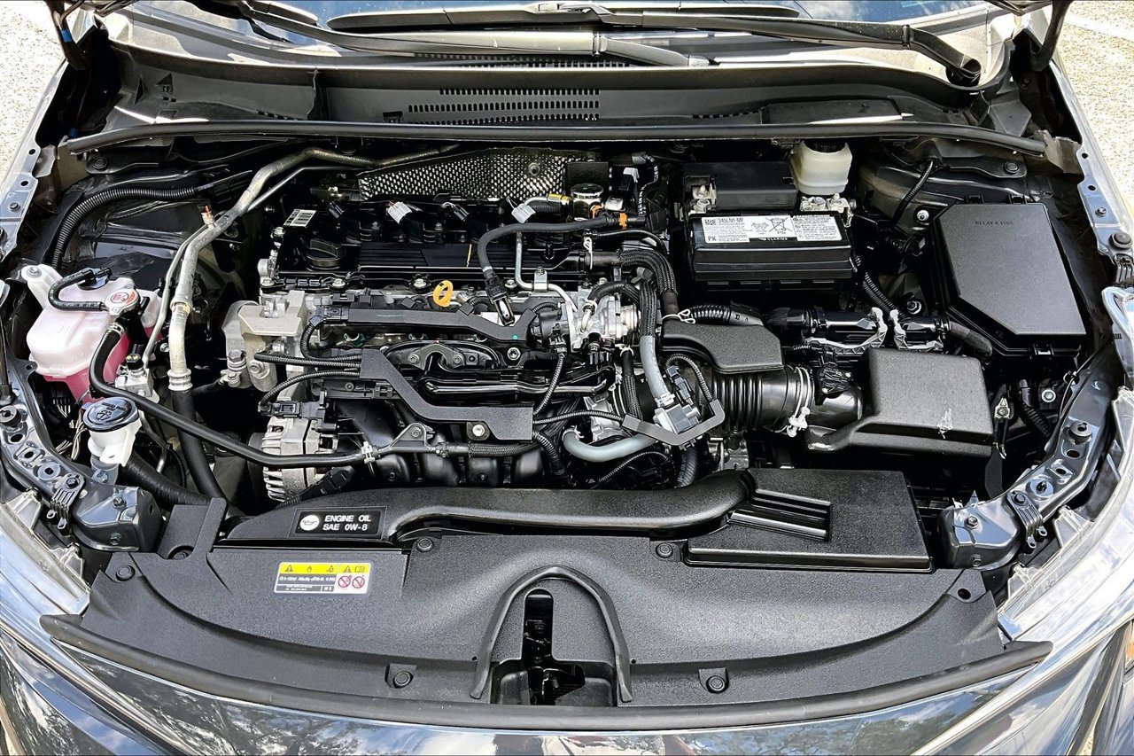 Used 2025 Toyota Corolla LE FWD image 31