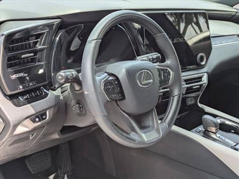 Used 2025 Lexus RX 350 Premium FWD image 10