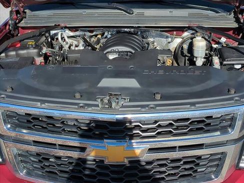 Used 2016 Chevrolet Suburban LT w/ Luxury Package image 26