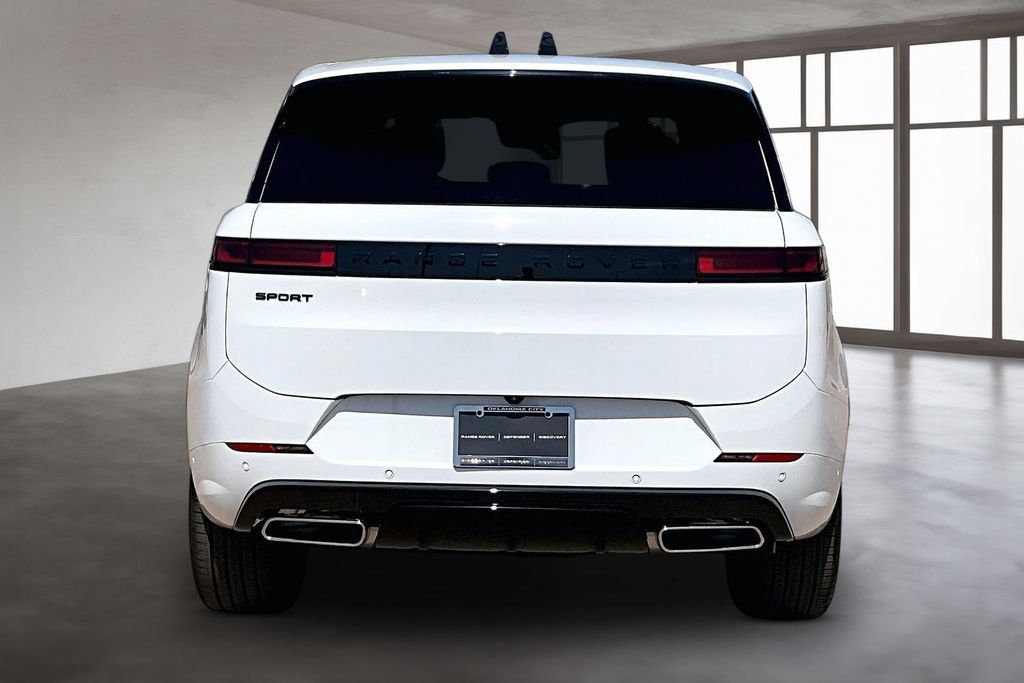 New 2026 Land Rover Range Rover Sport Dynamic SE AWD/4WD image 4