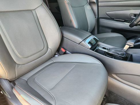 Used 2025 Hyundai Santa Cruz Limited AWD/4WD image 14
