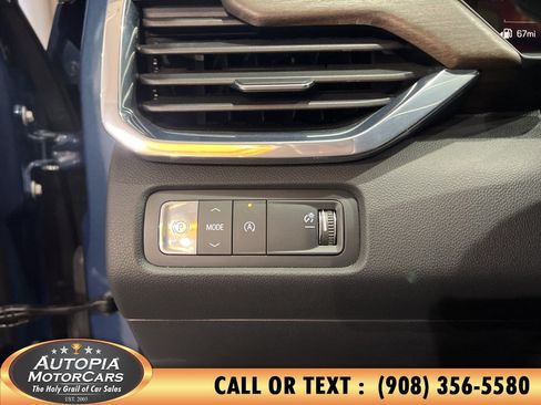 Used 2026 GMC Acadia Denali Ultimate FWD image 34