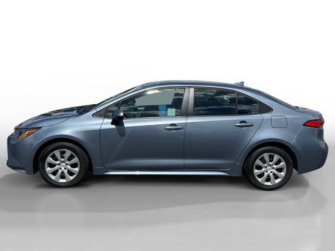 Used 2025 Toyota Corolla LE FWD image 2