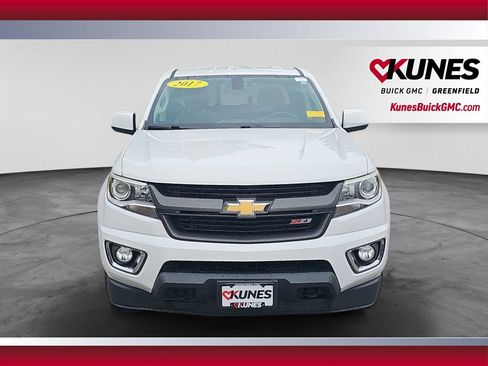 Used 2017 Chevrolet Colorado Z71 AWD/4WD image 4