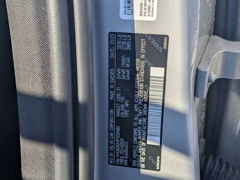 Used 2023 Volvo XC60 B6 Ultimate w/ Climate Package image 18