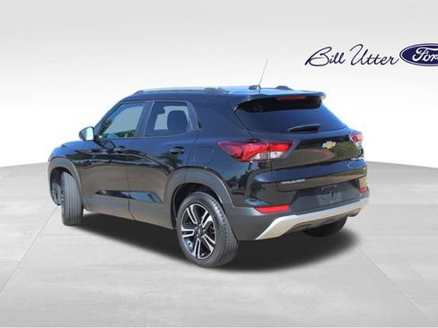 Used 2023 Chevrolet TrailBlazer LT w/ Convenience Package FWD image 7