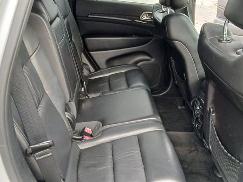Used 2011 Jeep Grand Cherokee Laredo AWD/4WD image 17