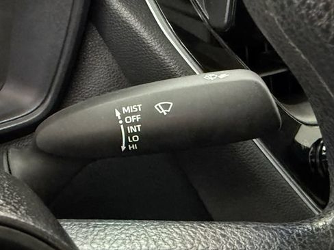 Used 2025 Toyota Corolla LE FWD image 12