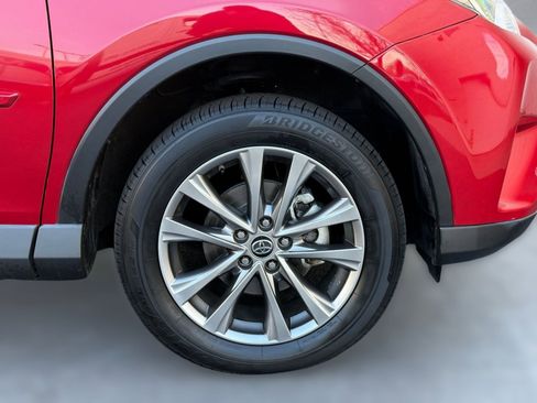 Used 2017 Toyota RAV4 Limited image 10