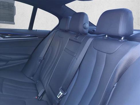 Used 2020 BMW 530i image 17