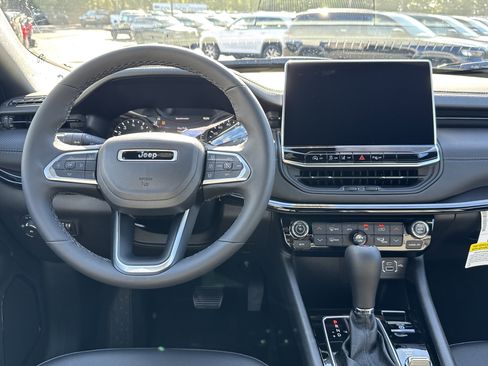 New 2026 Jeep Compass Limited image 27