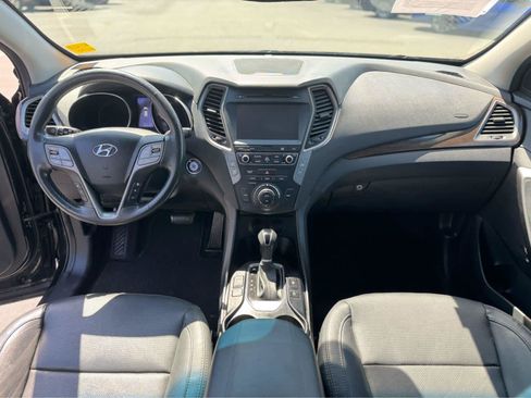 Used 2017 Hyundai Santa Fe Sport FWD image 7