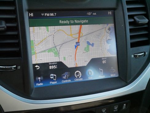 Used 2013 Chrysler 300 C w/ Light Group image 22