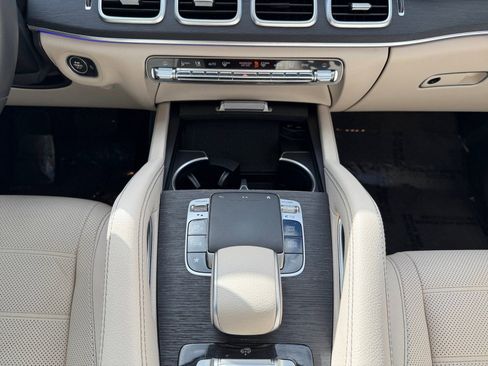 Used 2020 Mercedes-Benz GLS 450 4MATIC image 11