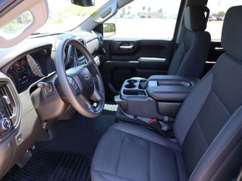 Used 2024 Chevrolet Silverado 1500 Custom Trail Boss w/ Dark Appearance Package AWD/4WD image 9