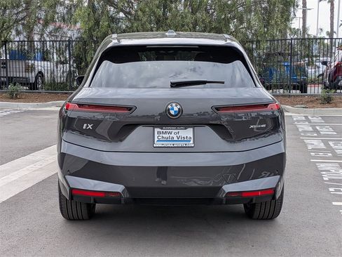 New 2026 BMW iX xDrive45 image 8