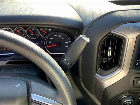 Used 2022 Chevrolet Silverado 1500 Custom w/ Safety Confidence Package image 16