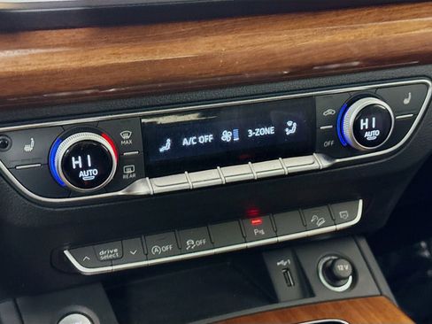 Certified 2023 Audi Q5 2.0T Premium w/ Convenience Package image 19