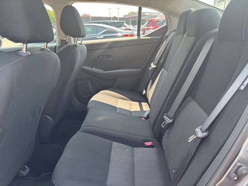 Used 2025 Nissan Sentra SV FWD image 17