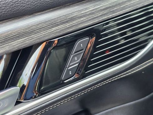 Used 2023 Jeep Wagoneer L Series II image 23