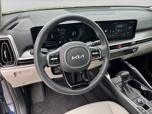 Used 2025 Kia Sorento S w/ Panoramic Sunroof Package FWD image 20