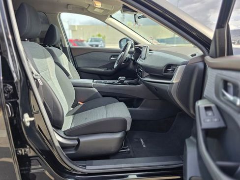Used 2023 Nissan Rogue SV FWD image 10