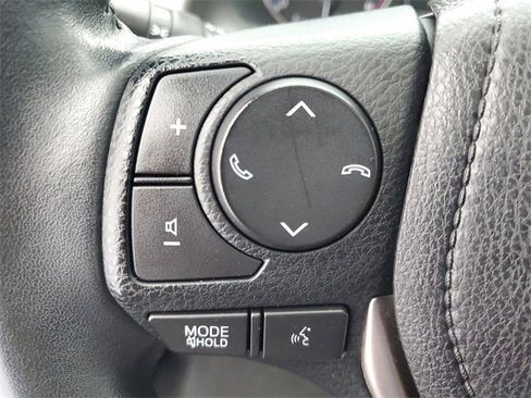 Used 2016 Toyota RAV4 XLE image 25