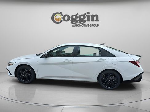 New 2026 Hyundai Elantra Sport image 2