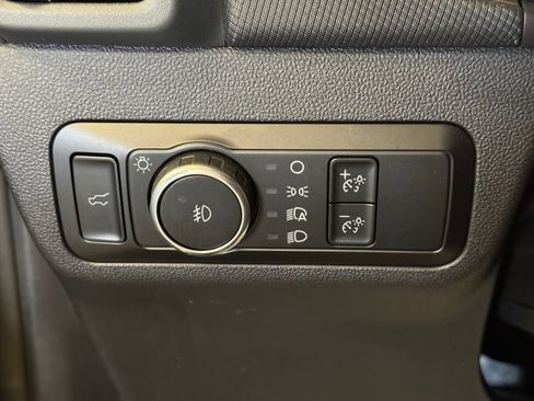 Used 2023 Ford Bronco Sport Outer Banks w/ Tech Package AWD/4WD image 18