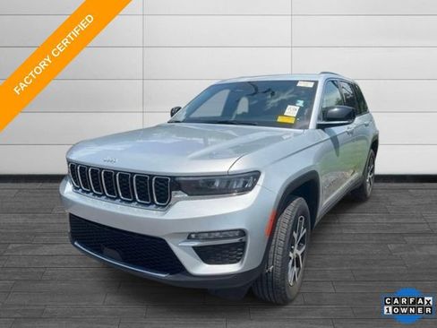 Certified 2025 Jeep Grand Cherokee Limited AWD/4WD image 9