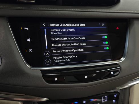 Used 2021 Cadillac XT5 Premium Luxury AWD/4WD image 27