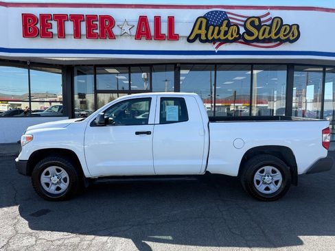 Used 2017 Toyota Tundra SR w/ Preferred Accessory Package image 4