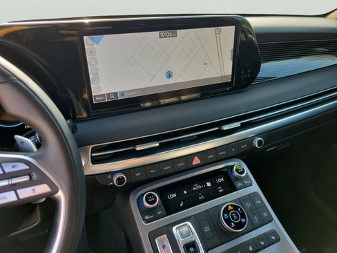 Used 2024 Hyundai Palisade Calligraphy image 18