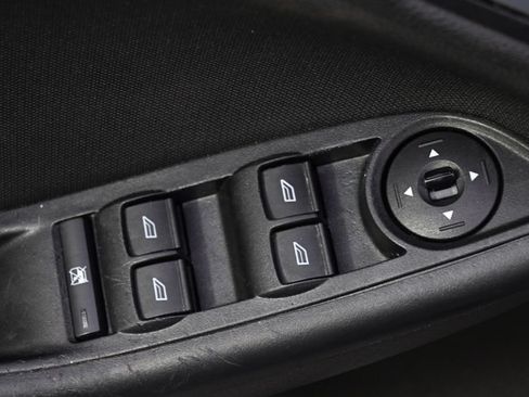 Used 2016 Ford Focus SE FWD image 23
