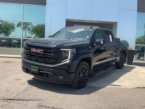Used 2022 GMC Sierra 1500 Elevation w/ Elevation Premium Package AWD/4WD image 1